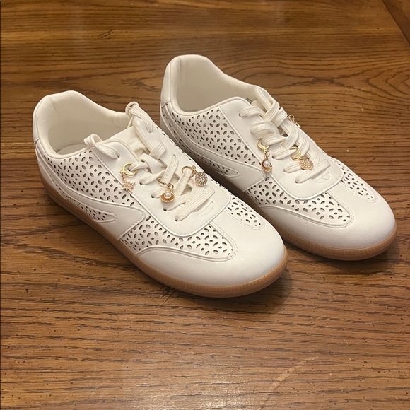 DV by Dolce Vita Shoes - Dolce Vita White Perforated Sneakers with Gold Accents, size 8.5